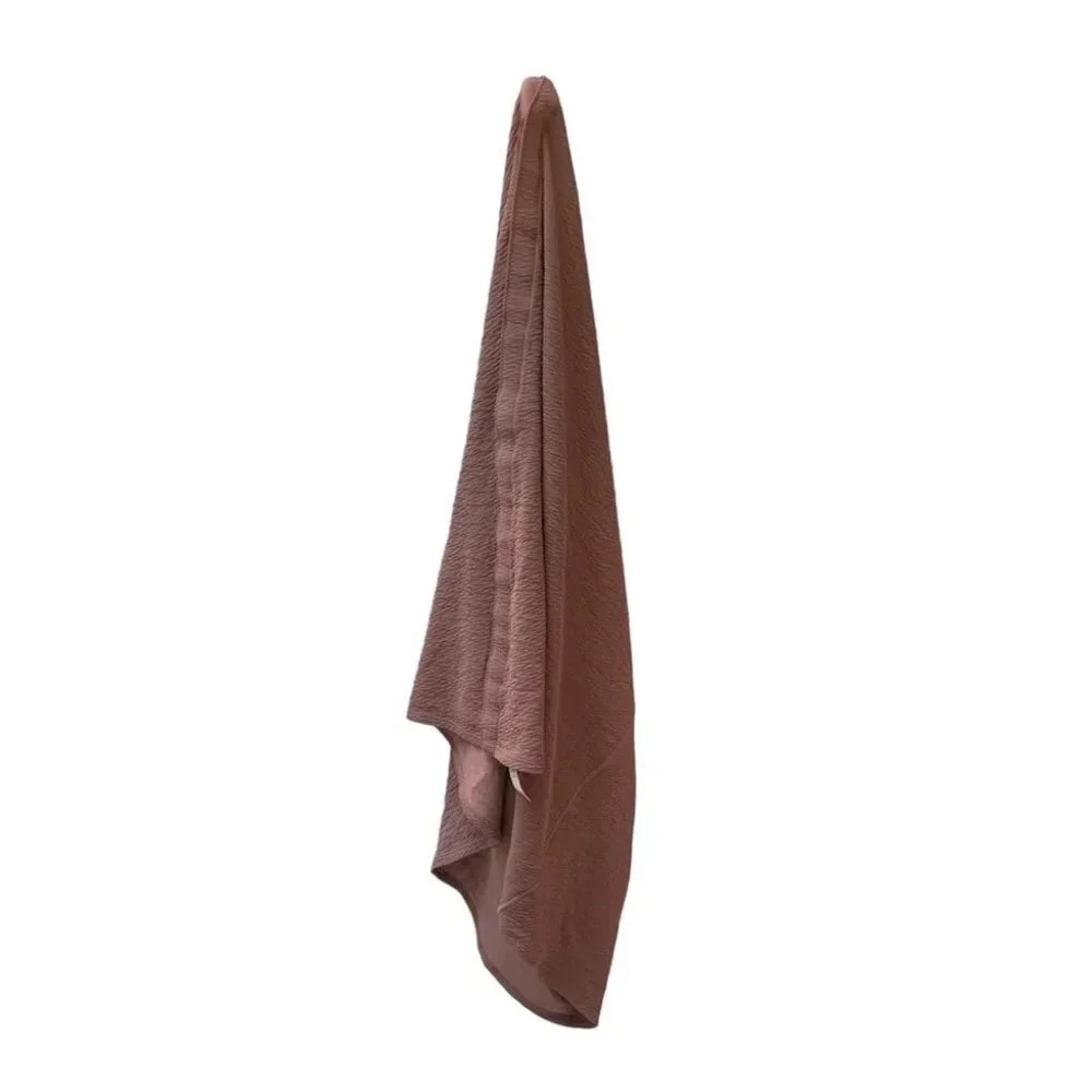 Lululemon Textured Snap Up Scarf